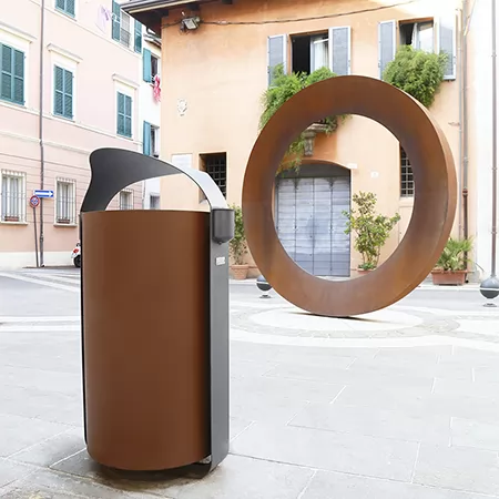 户外垃圾桶