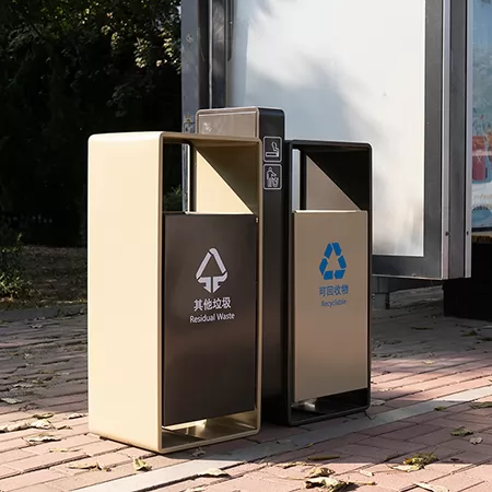 户外垃圾桶