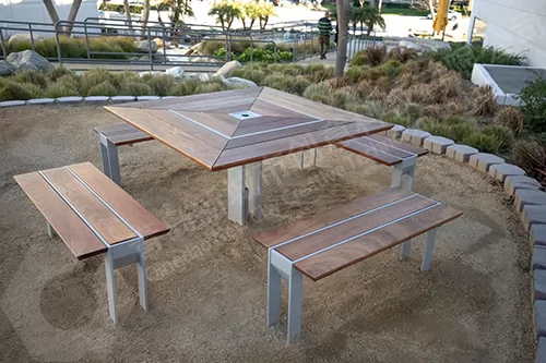 户外铁艺桌椅组合