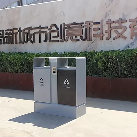 户外垃圾桶