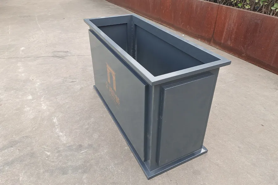 室内外花箱,户外花箱,铁艺花箱,户外成品花箱,道路花箱厂家