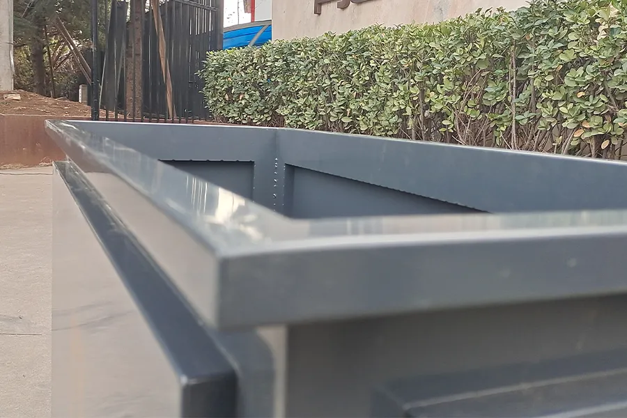 室内外花箱,户外花箱,铁艺花箱,户外成品花箱,道路花箱厂家